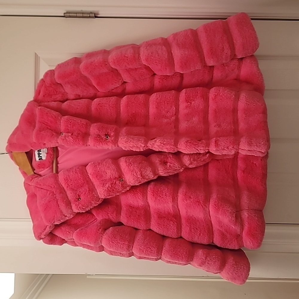 Apparis Pink Fluffy Coat
